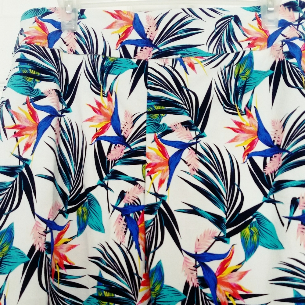 Floral pants - Picture 2 of 3